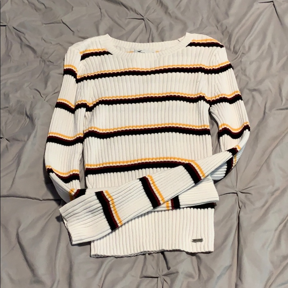 Hollister sweater